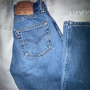 LEVI'S 501s